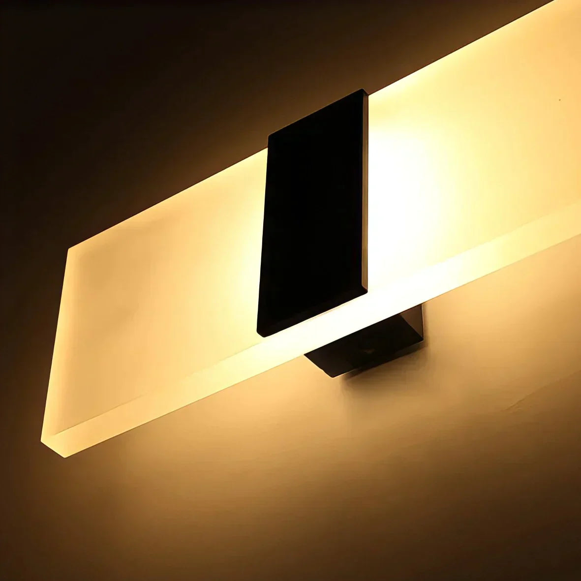 Motion Sensor LED Wall Light Rechargeable Magnetic Wall Lamp