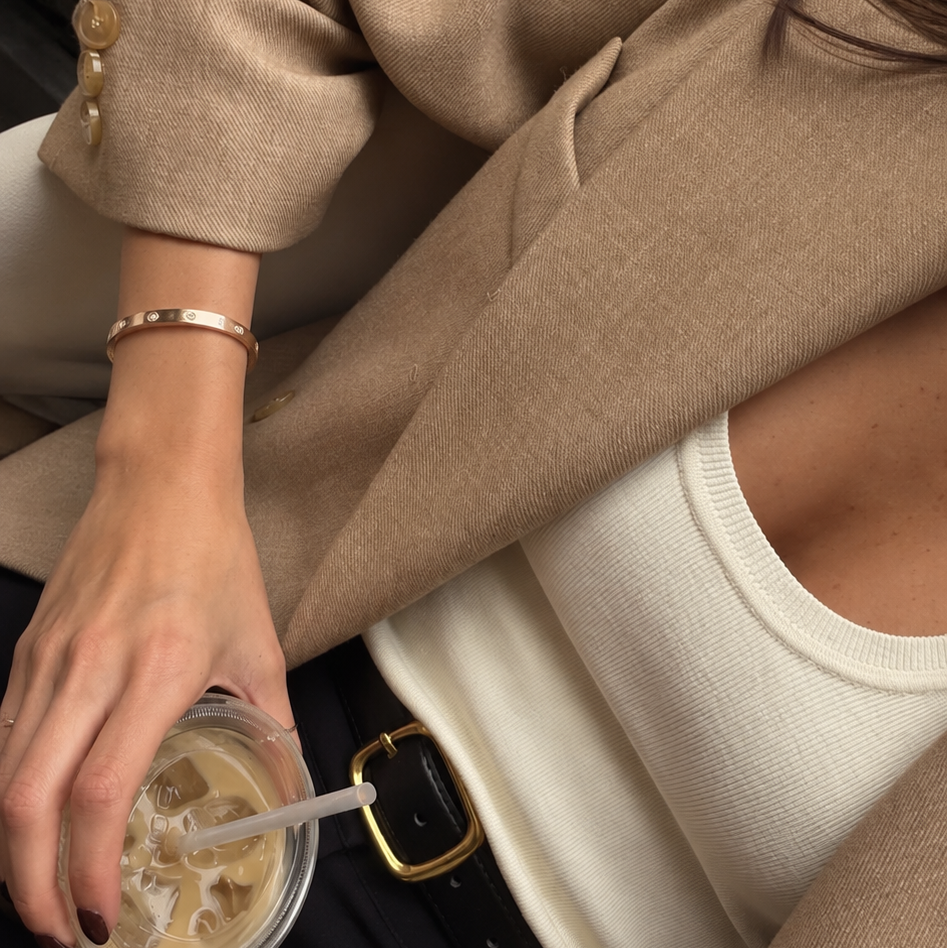 Crystal Love | Crystal Bangle Bracelet with Elegant Heart Design for Everyday Style