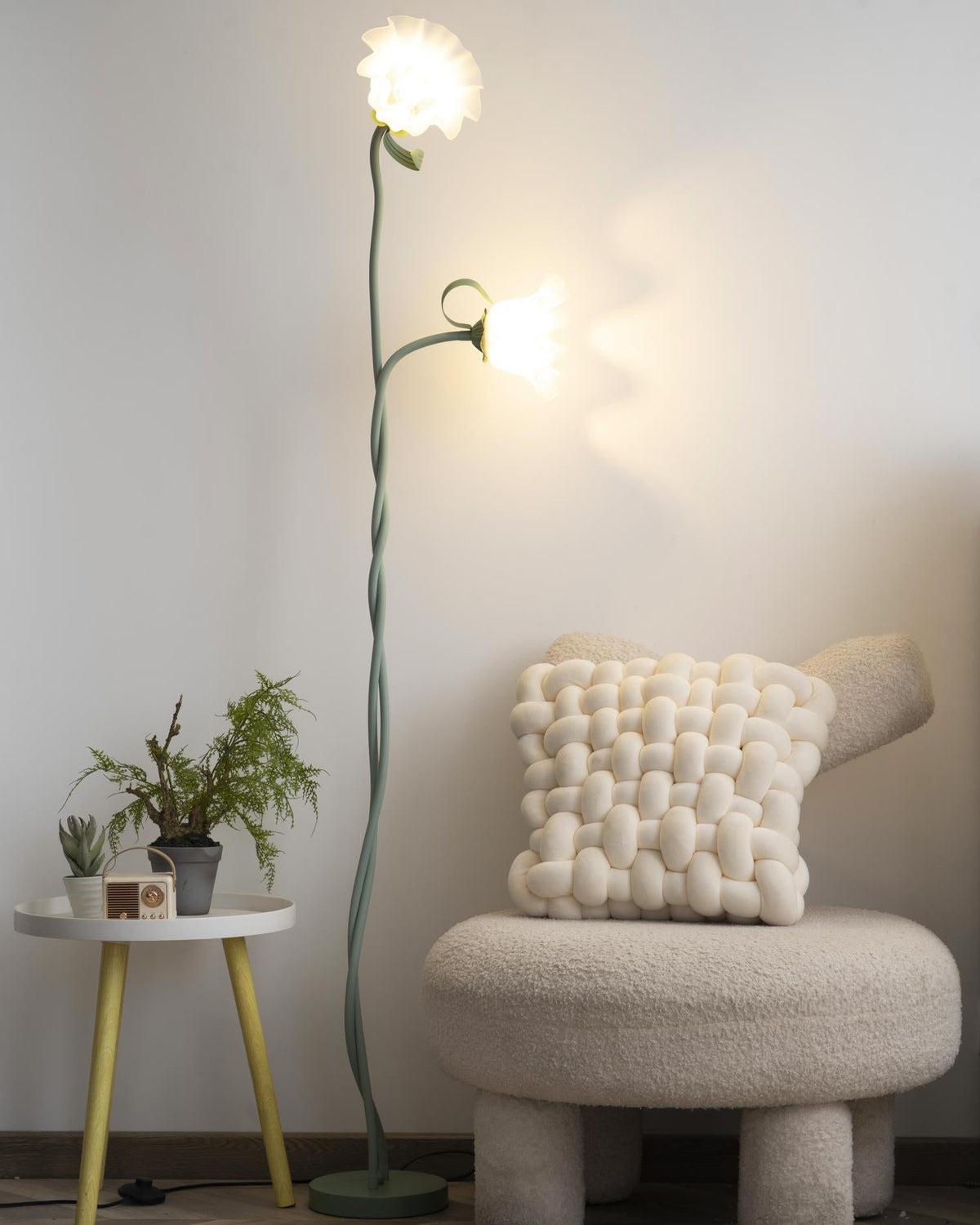 Calla Lily Floral Floor Lamp with Acrylic Petal Shades | Foot-Switch Light