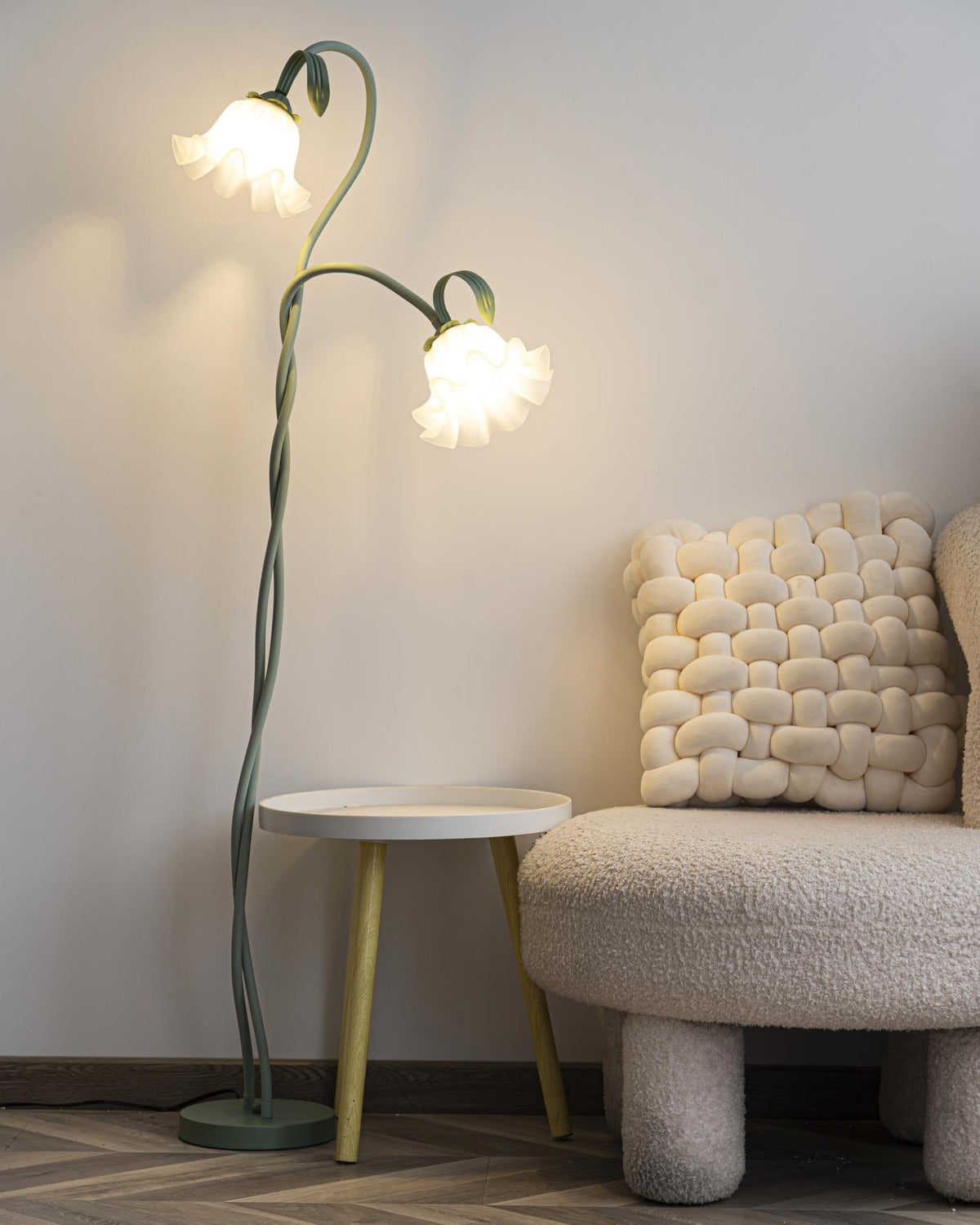 Calla Lily Floral Floor Lamp with Acrylic Petal Shades | Foot-Switch Light
