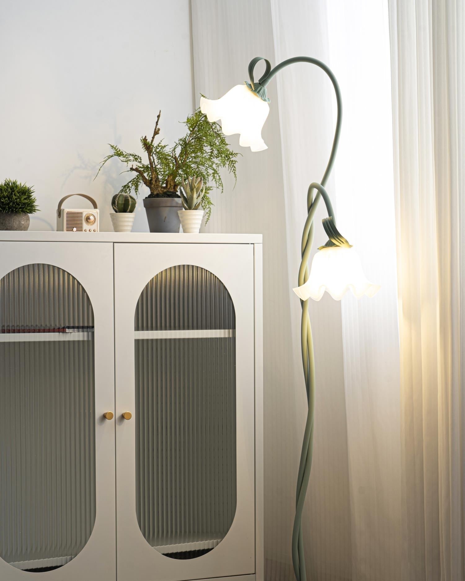 Calla Flower Floor Lamp Matte Green