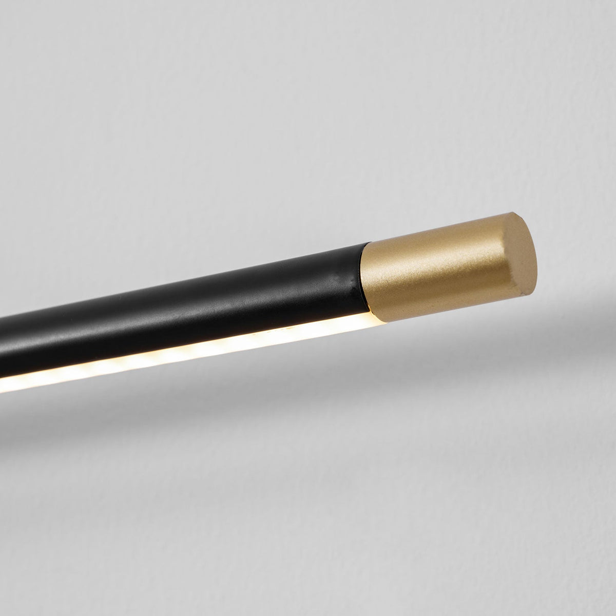 Lumenora | Cordless Linear Wall Lamp with USB Rechargeable Battery and Touch Dimmer