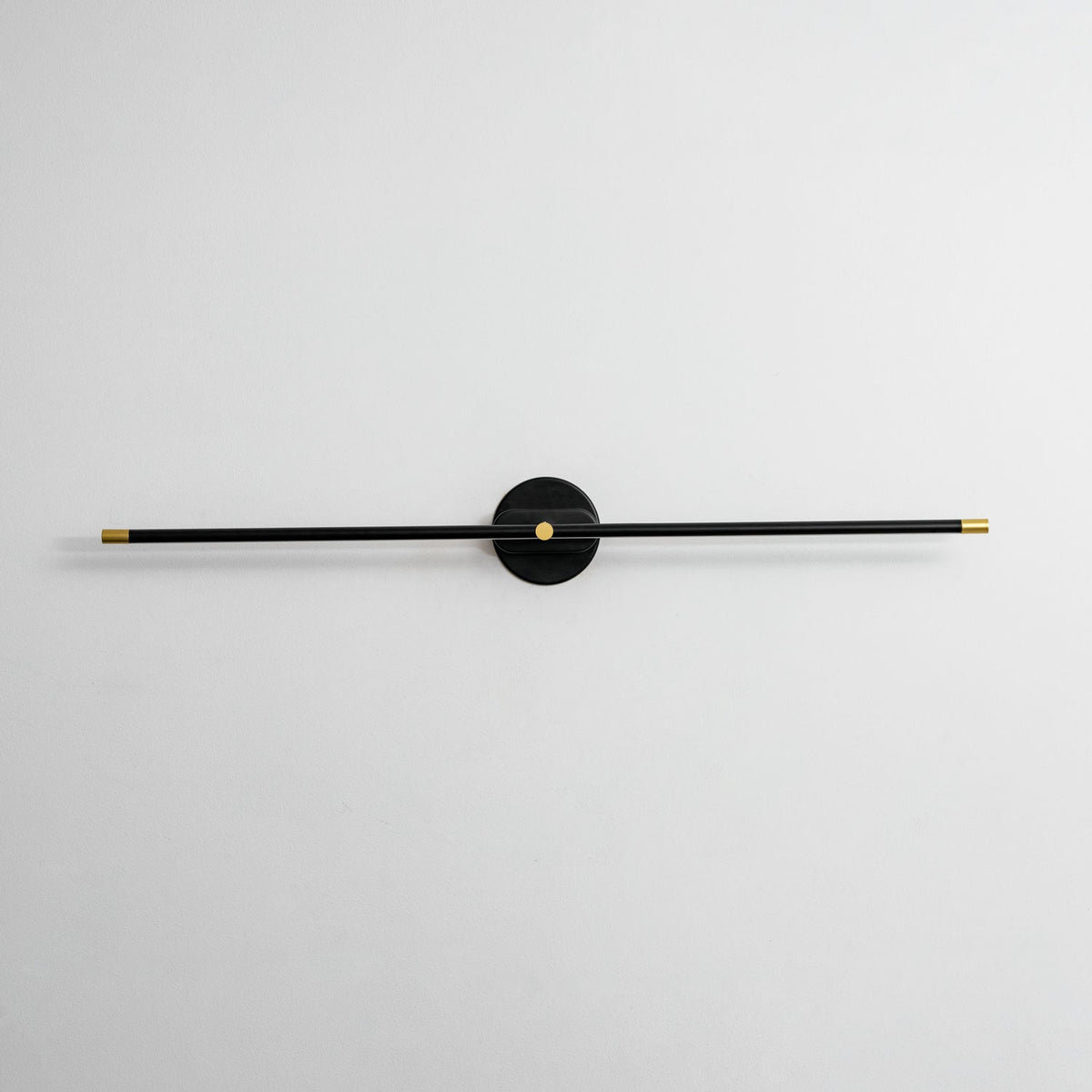 Linora | Linear LED Wall Sconce with Dimmable Warm Light | Metal Vanity Lamp for Mirrors