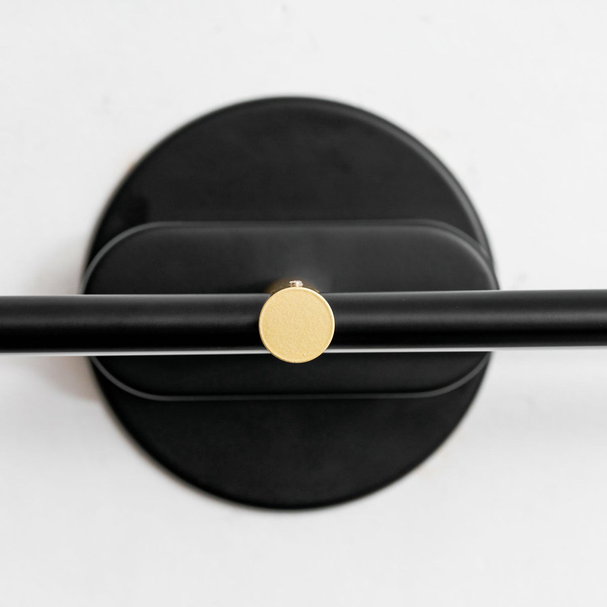 Linora | Linear LED Wall Sconce with Dimmable Warm Light | Metal Vanity Lamp for Mirrors