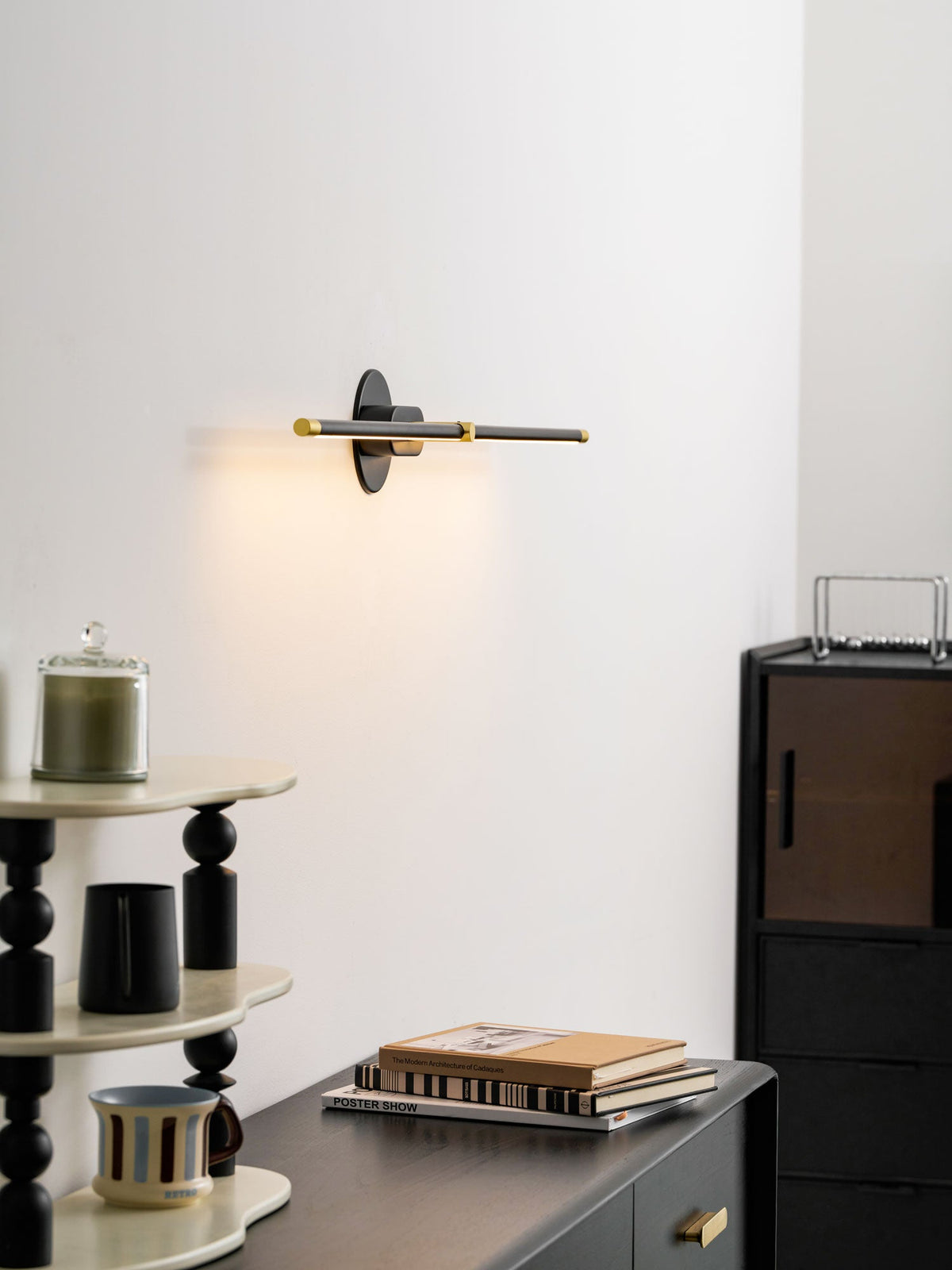 Linora | Linear LED Wall Sconce with Dimmable Warm Light | Metal Vanity Lamp for Mirrors