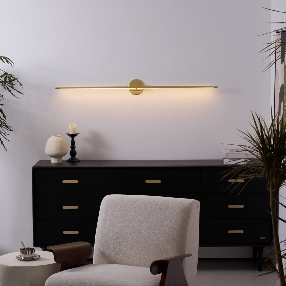 Linora | Linear LED Wall Sconce with Dimmable Warm Light | Metal Vanity Lamp for Mirrors
