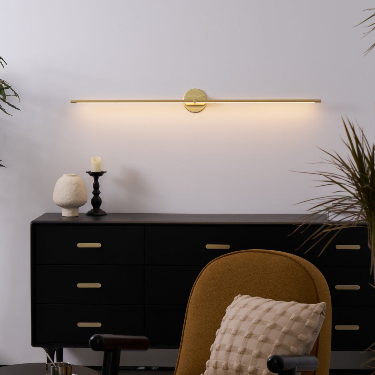 Linora | Linear LED Wall Sconce with Dimmable Warm Light | Metal Vanity Lamp for Mirrors