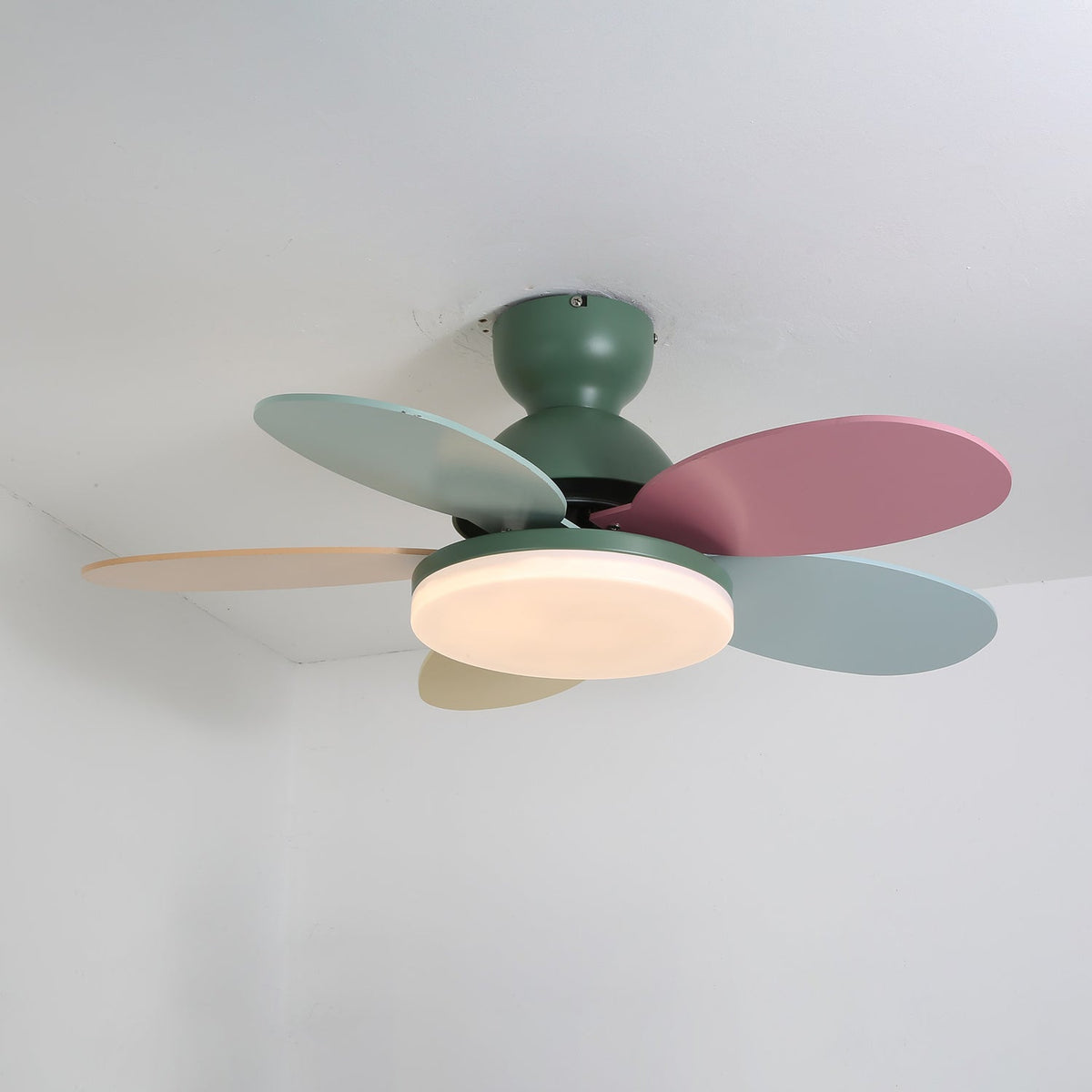 Petalux | Modern Ceiling Fan with LED Light and Remote | Quiet DC Motor for Living Rooms