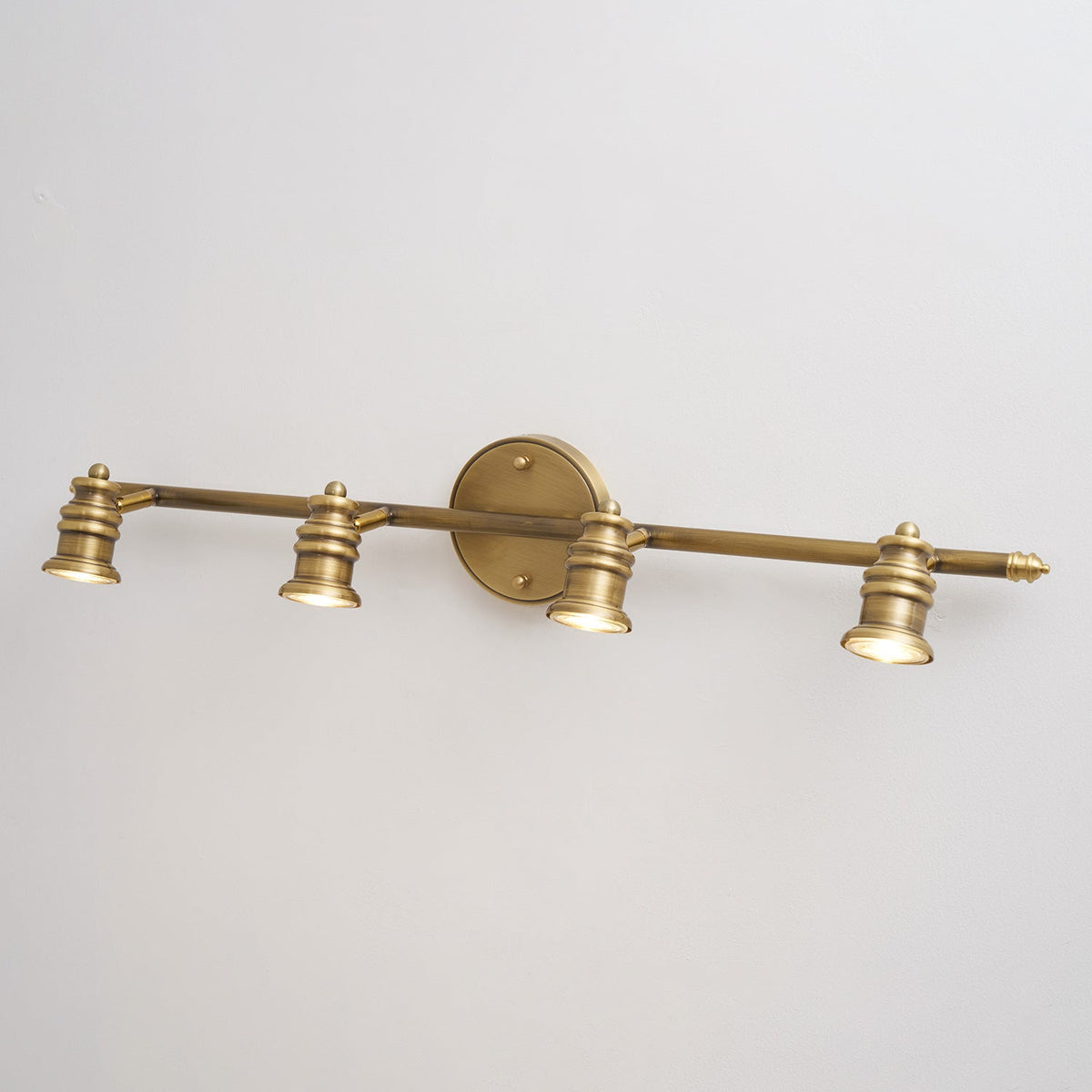 Vantage Series | Brass Linear Spotlight Bar with MR16 LED Heads for Vanity Lighting