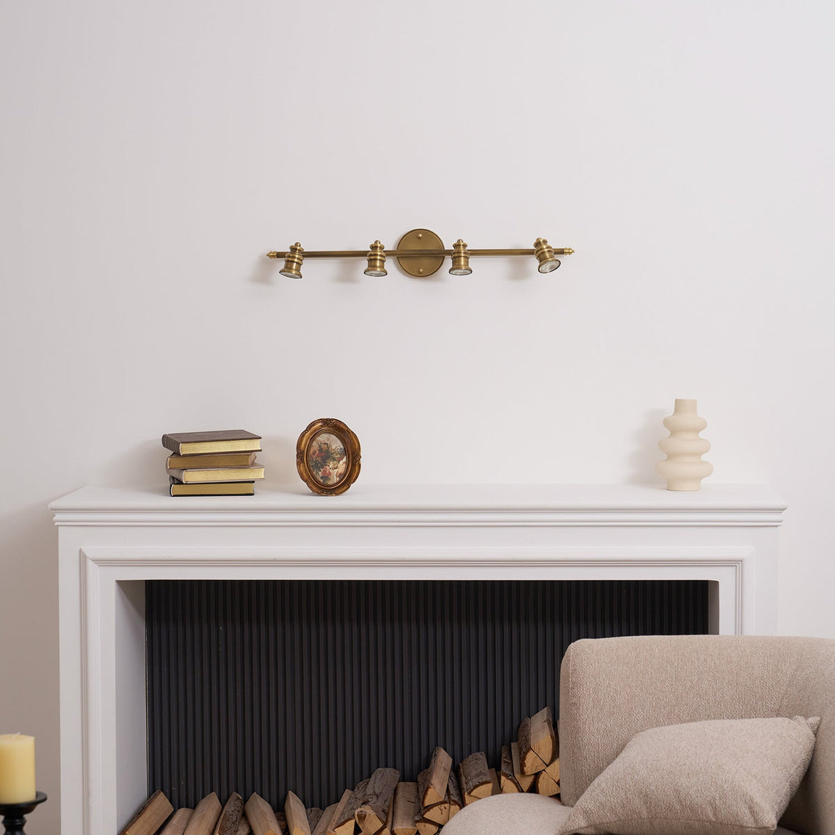 Vantage Series | Brass Linear Spotlight Bar with MR16 LED Heads for Vanity Lighting