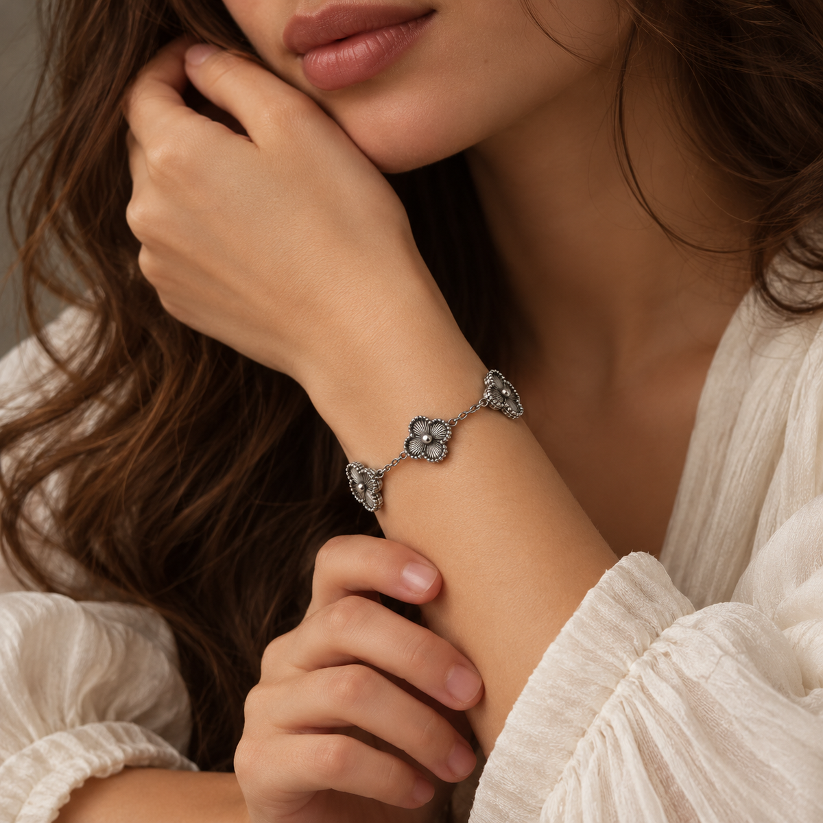 Bloom Line | 18K Gold-Plated Bracelet with Floral Design for Elegant Everyday Styling