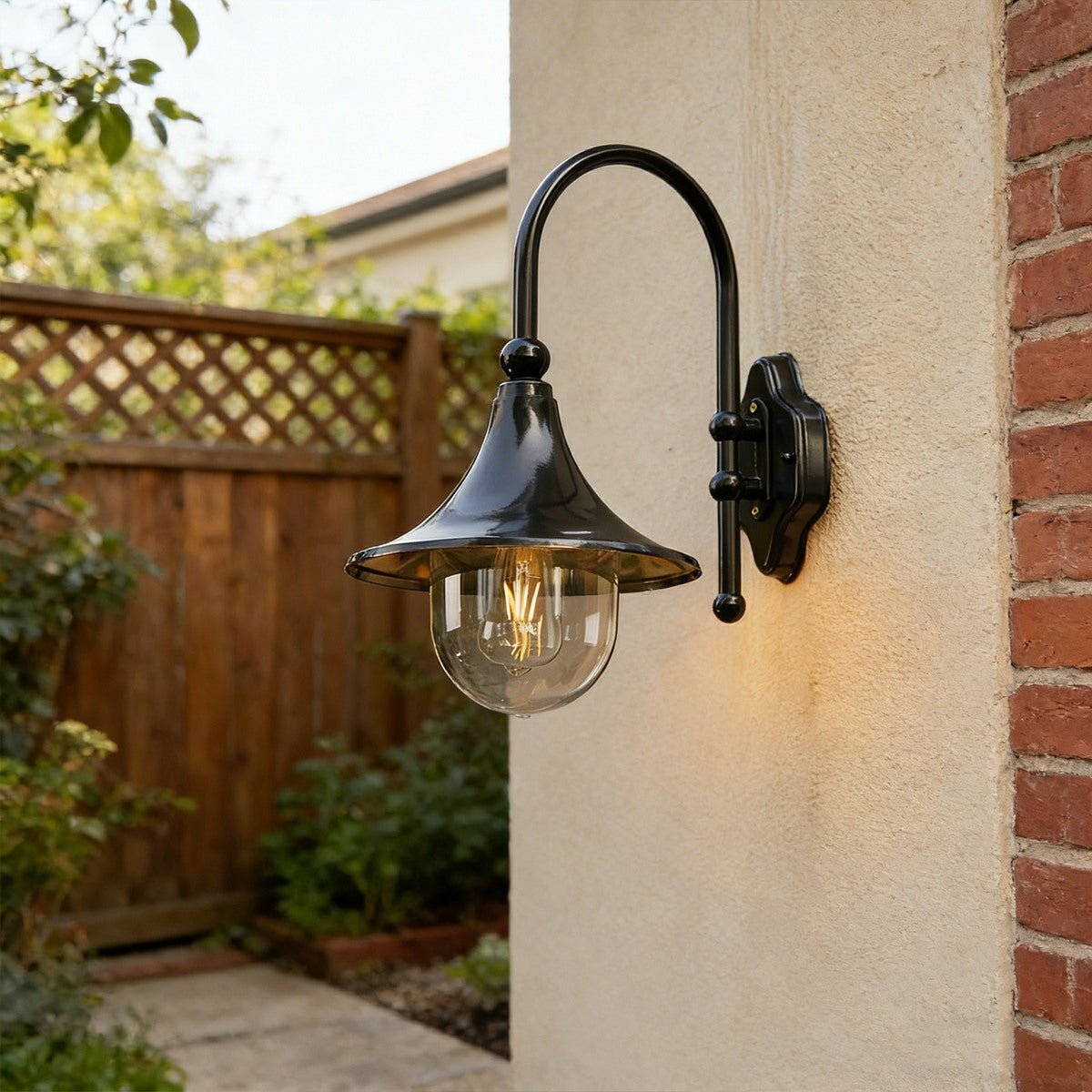 Vintage Farmhouse Horn LED Wall Sconce IP65 Outdoor Light