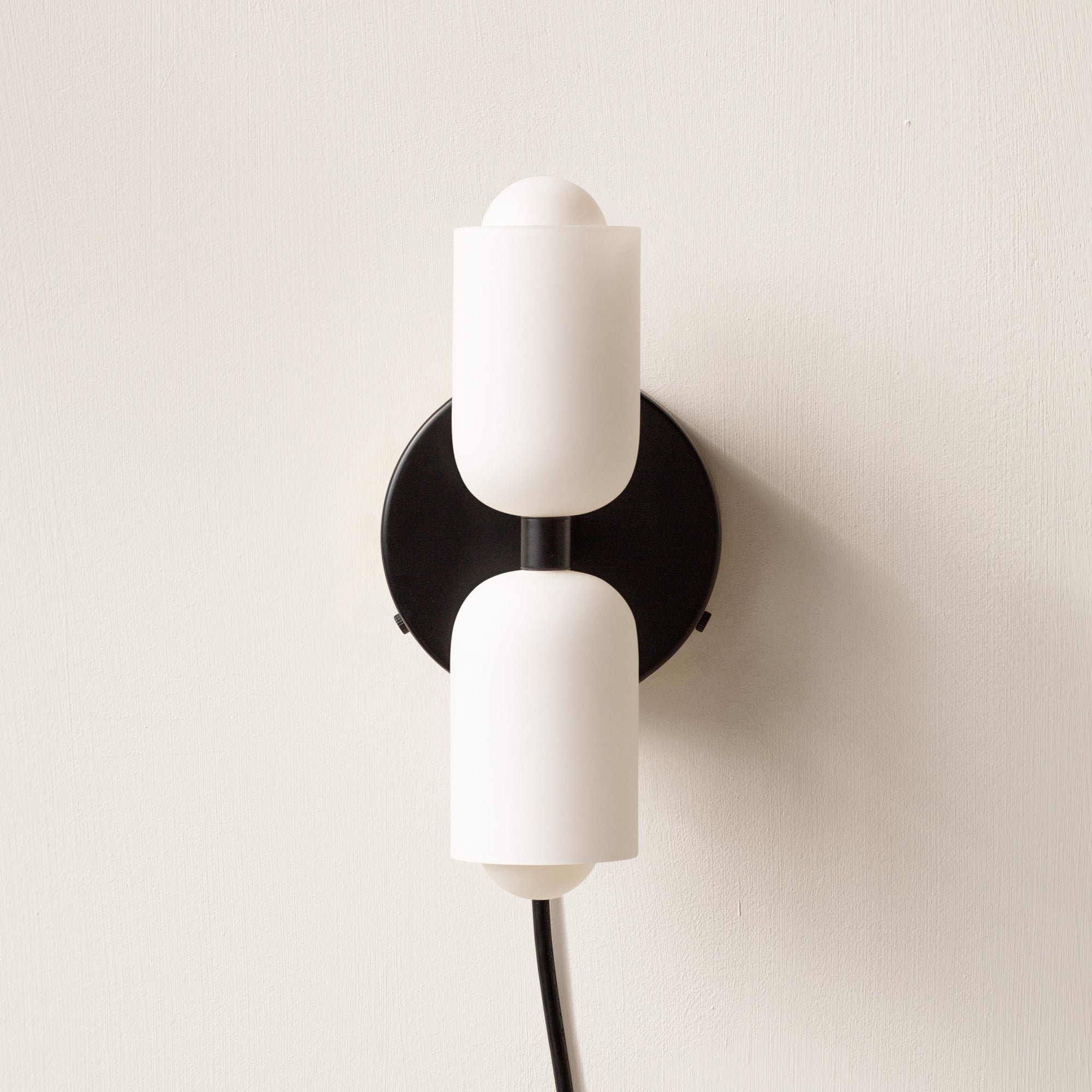 Up Down Wall Light Modern LED Wall Sconce with Acrylic Shades