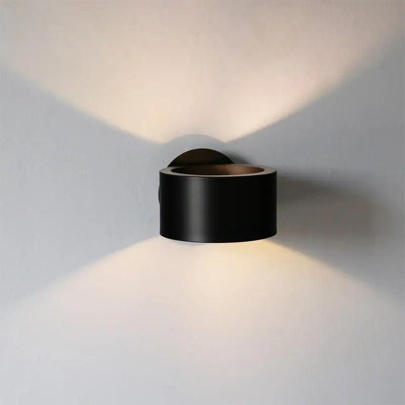 Aurelio | Modern Wall Sconce with Black or Gold Finish, Sleek Wall Lamp for Living Rooms