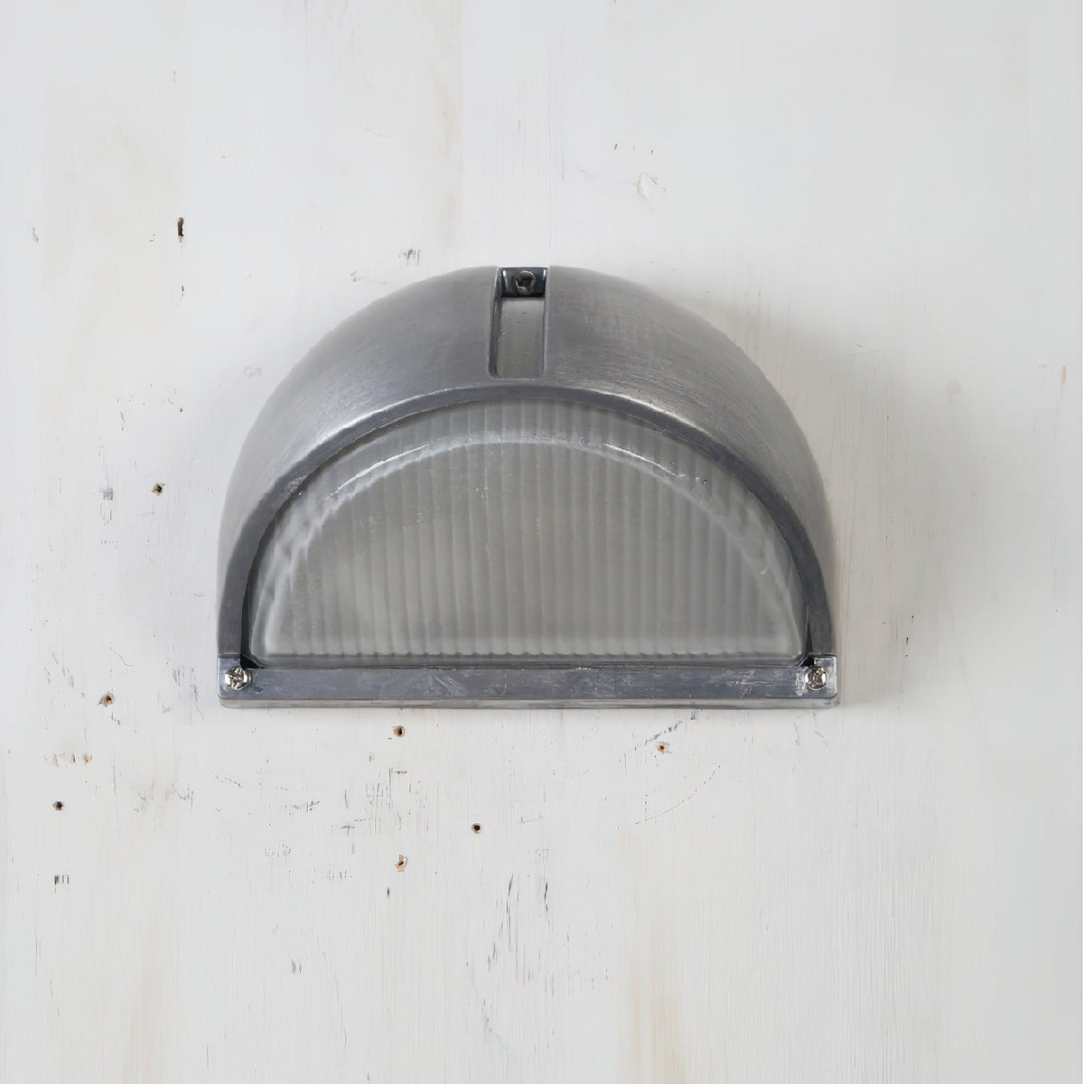 Aluminum Outdoor Bulkhead Wall Sconce with Sealed Glass | Weather-Resistant Light