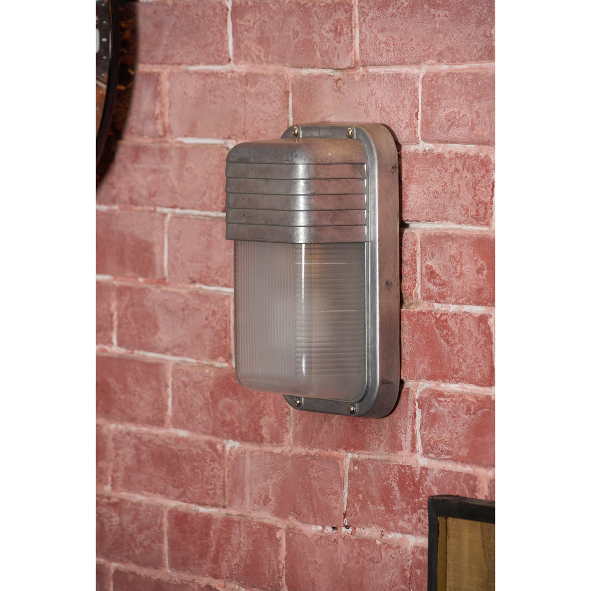Aluminum Outdoor Bulkhead Wall Sconce with Sealed Glass | Weather-Resistant Light
