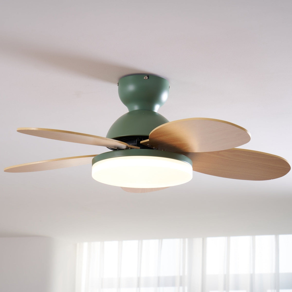 Petalux | Modern Ceiling Fan with LED Light and Remote | Quiet DC Motor for Living Rooms