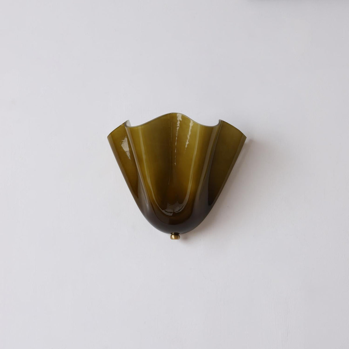 Petala | Hand Blown Glass Wall Sconce with Curved Shade, Dimmable Wall Lamp for Bedrooms