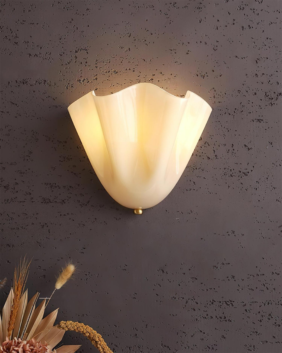 Petala | Hand Blown Glass Wall Sconce with Curved Shade, Dimmable Wall Lamp for Bedrooms