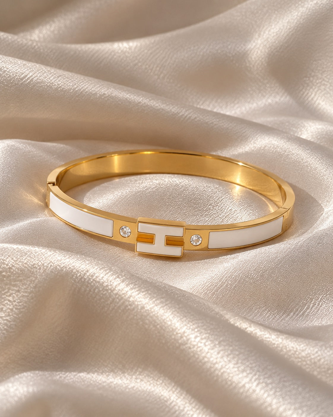 18K Gold-Plated H Bracelet | Elegant Minimalist Design for Everyday Wear and Special Occasions