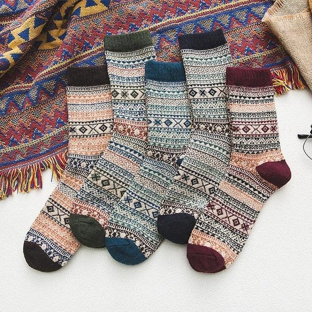 Nordic Wool Blend Socks with Scandinavian Pattern | Warm Winter Comfort