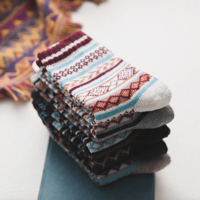Nordic Wool Blend Socks with Scandinavian Pattern | Warm Winter Comfort